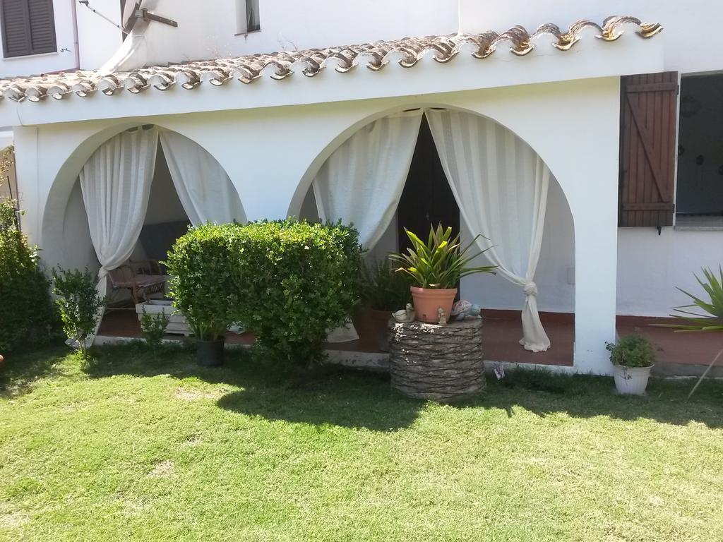 Helianthus Rooms Pula Exterior photo